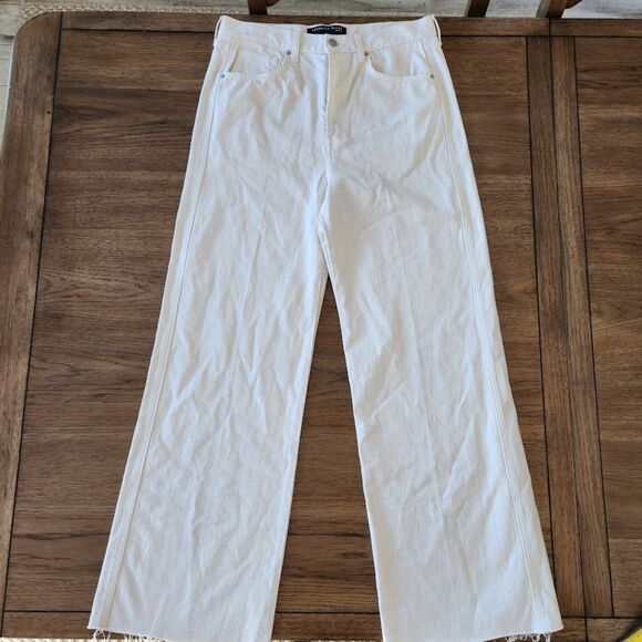 Veronica Beard Pants - Veronica Beard Taylor High Rise Relaxed Wide Leg Jeans in Cream | Size 31